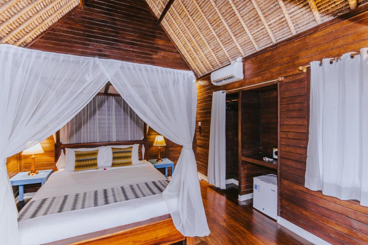 Villa Waru Nusa Lembongan  Exterior photo